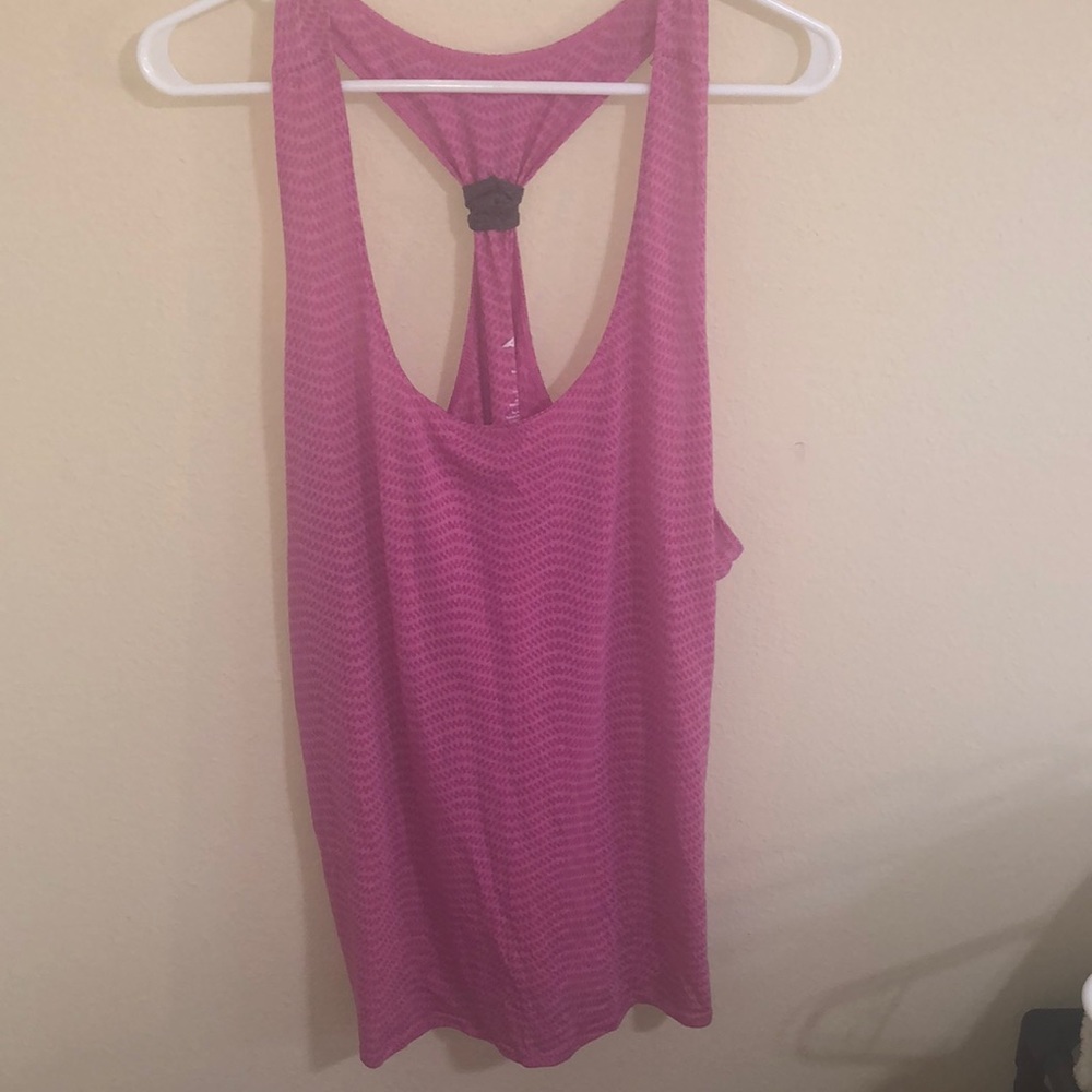 Avia razorback tank